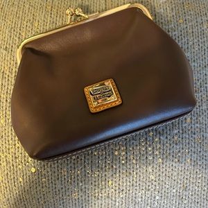 NWT Dooney & Bourke Kiss Lock Coin Purse
